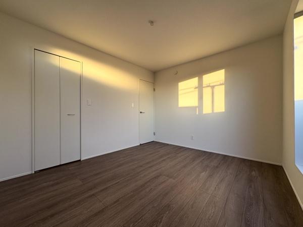 グラファーレ　富里市　御料　全９棟　８号棟の洋室画像