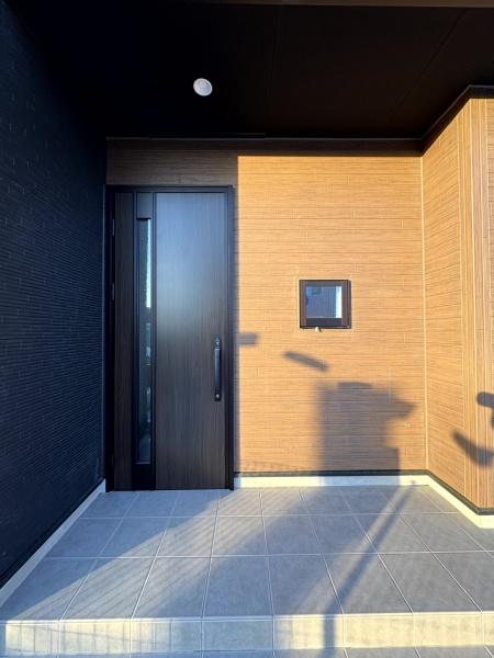 グラファーレ　富里市　御料　全９棟　８号棟の玄関画像