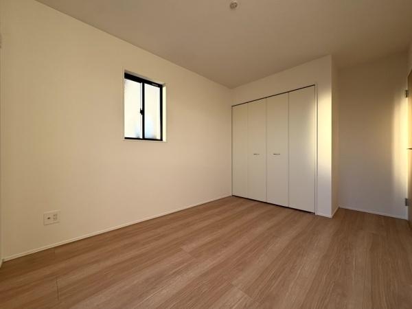 グラファーレ　富里市　御料　全９棟　９号棟の洋室画像