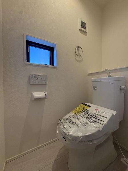 グラファーレ　富里市　御料　全９棟　９号棟のトイレ画像