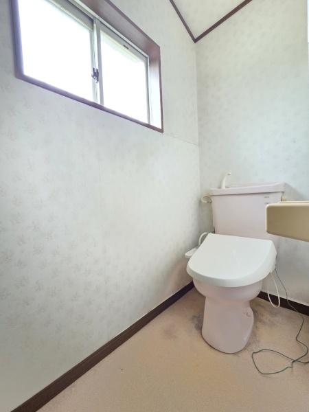 富里市　七栄（とみさとし　ななえ）のトイレ画像