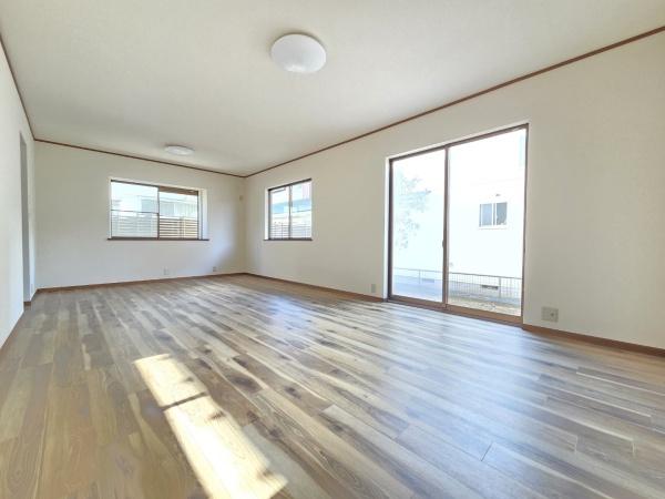 大網白里市　みずほ台３丁目のリビング画像