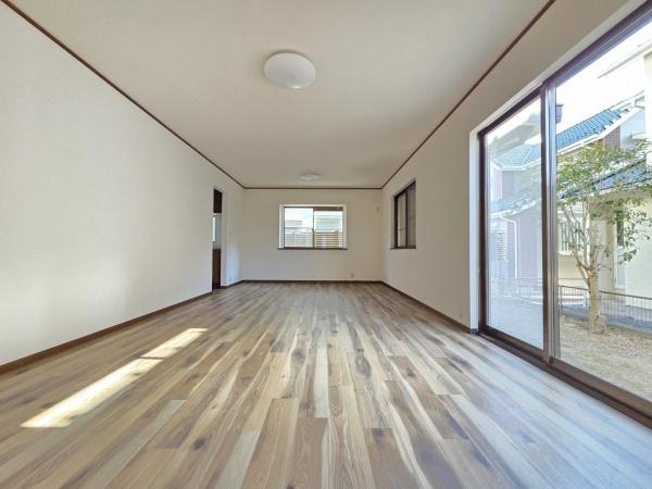 大網白里市　みずほ台３丁目のリビング画像