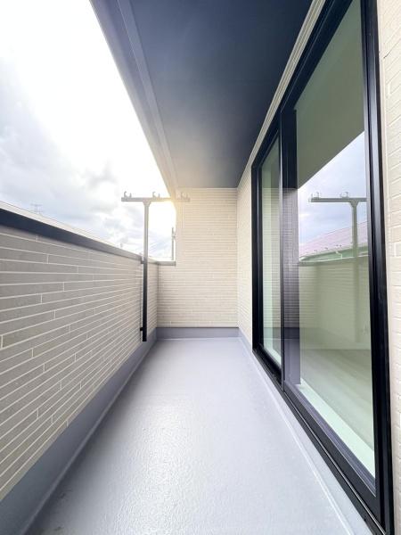 グラファーレ 佐倉市 石川3期 全4棟 3号棟のバルコニー画像