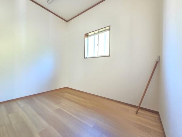 佐倉市　大佐倉（さくらし　おおざくら）の洋室画像