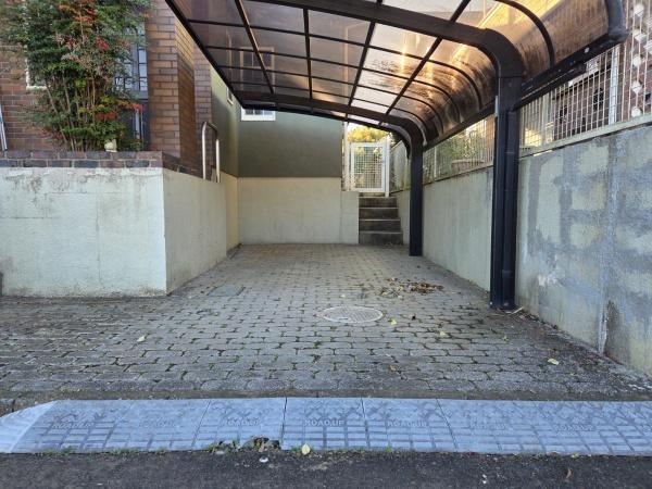 山武郡芝山町小池の駐車場画像