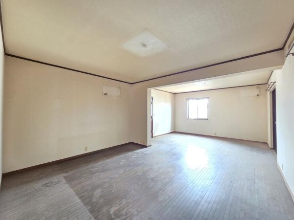 山武郡芝山町 新井田(にいだ)のリビング画像