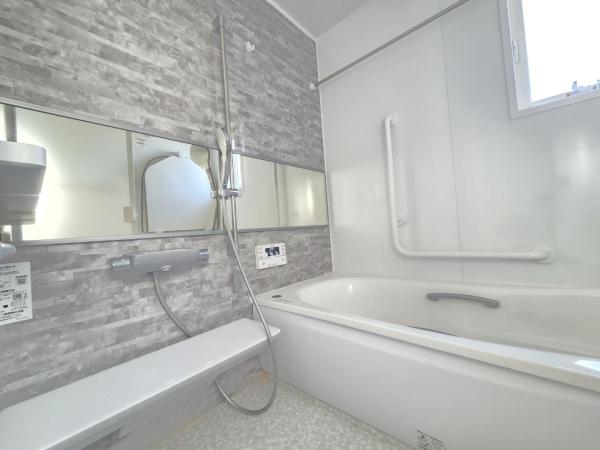 千葉市緑区あすみが丘3丁目のバス画像