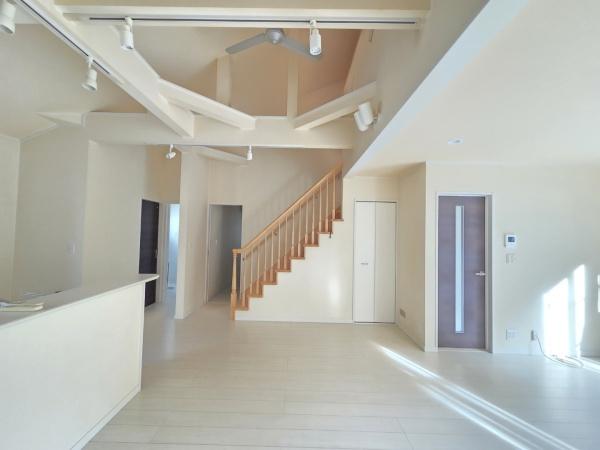 東金市 日吉台1丁目のリビング画像