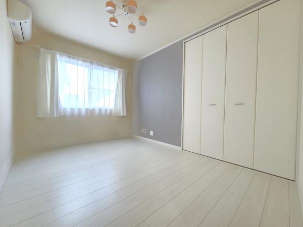 東金市 日吉台1丁目の洋室画像