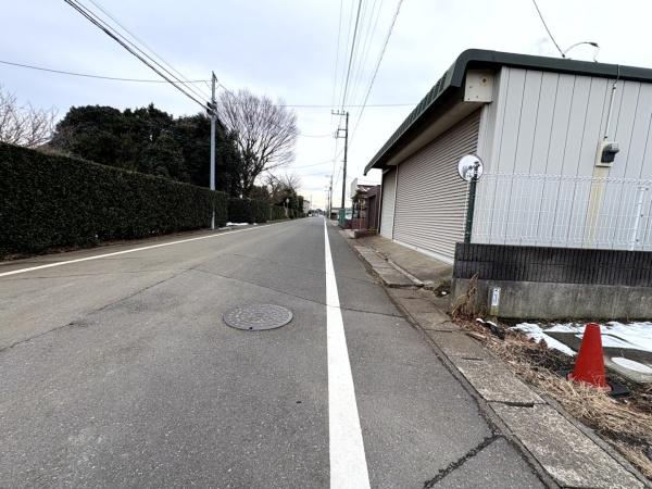 富里市　御料（とみさとし　ごりょう）の前面道路含む現地写真画像
