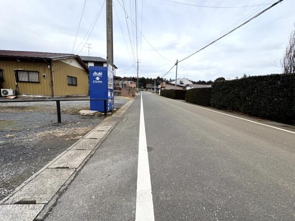富里市　御料（とみさとし　ごりょう）の前面道路含む現地写真画像