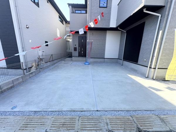 佐倉市　鏑木町（カブラギマチ）１期　全２棟　１号棟の駐車場画像