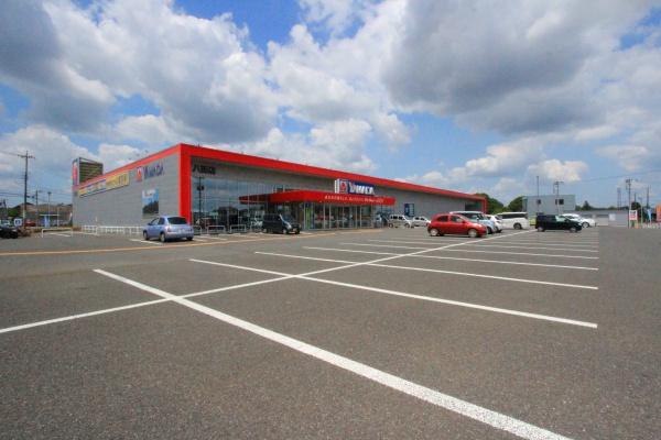 八街市勢田の中古一戸建のショッピング施設画像