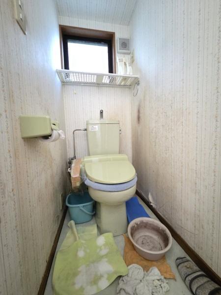 八街市勢田の中古一戸建のトイレ画像
