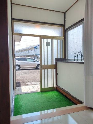 大網白里市　永田（おおあみしらさとし　ながた）の玄関画像