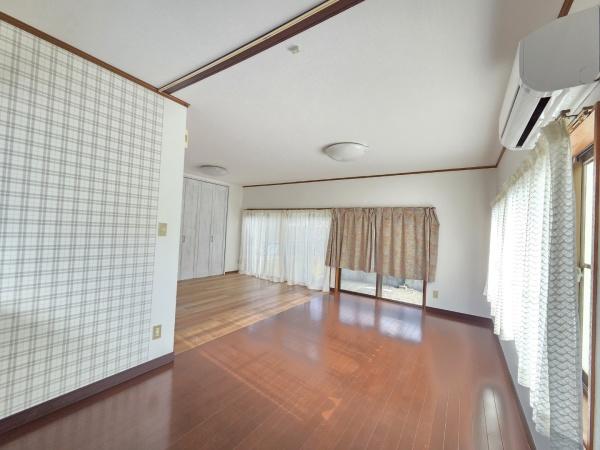 大網白里市 富田(おおあみしらさとし とみだ)のリビング画像