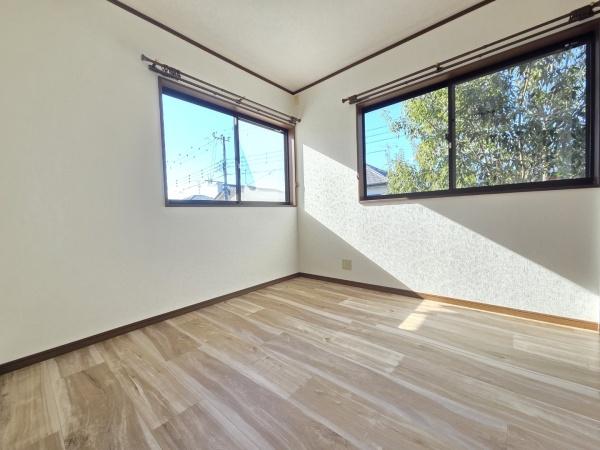 大網白里市 上貝塚の洋室画像