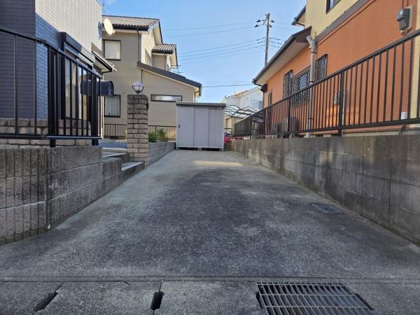 大網白里市 上貝塚の駐車場画像