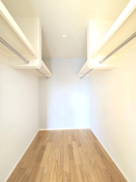 成田市　並木町　全３区画　１号棟の収納画像