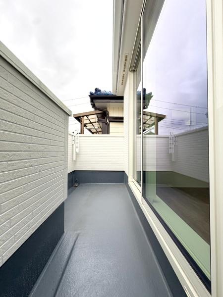 リナージュ　佐倉市　生谷　第１期　全１棟　１号棟のバルコニー画像