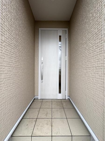 リナージュ　佐倉市　生谷　第１期　全１棟　１号棟の玄関画像