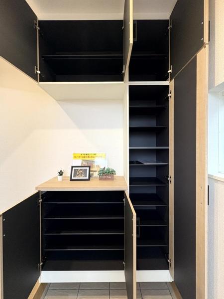 リナージュ　佐倉市　生谷　第１期　全１棟　１号棟の収納画像