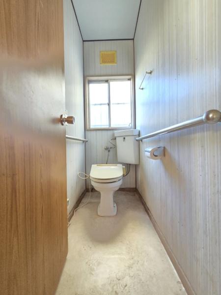 佐倉市 千成1丁目(さくらし せんなり)のトイレ画像