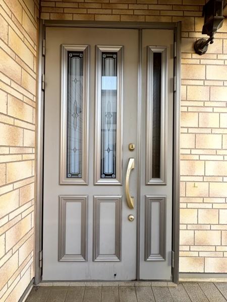 八街市　文違（やちまたし　ひじかい）の玄関画像