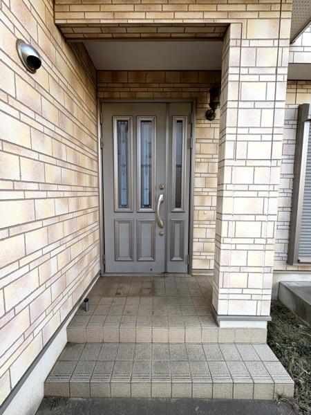 八街市　文違（やちまたし　ひじかい）の玄関画像