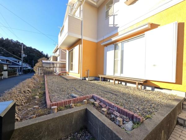 佐倉市　白銀（さくらし　しろがね）２丁目の庭画像