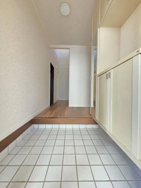 佐倉市　白銀（さくらし　しろがね）２丁目の玄関画像