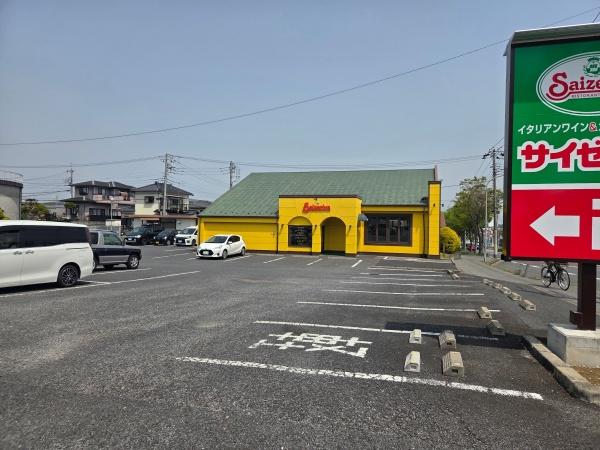 クレイドルガーデン成田市玉造　第13　全２棟　２号棟の飲食店画像