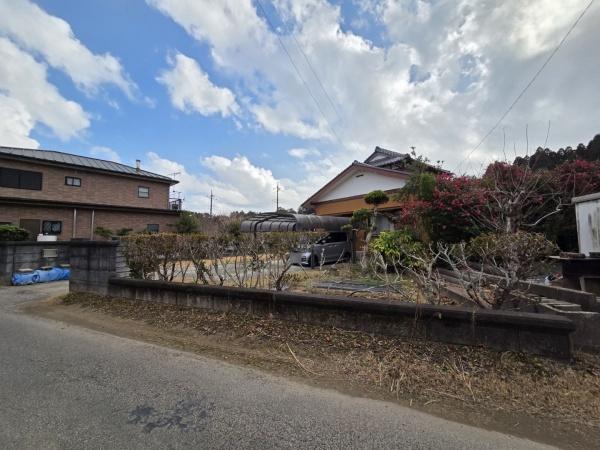大網白里市　永田（おおあみしらさとし　ながた）の前面道路含む現地写真画像