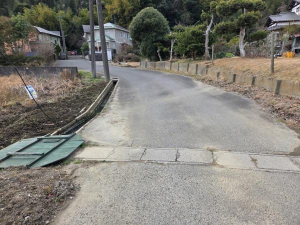 大網白里市　永田（おおあみしらさとし　ながた）の前面道路含む現地写真画像
