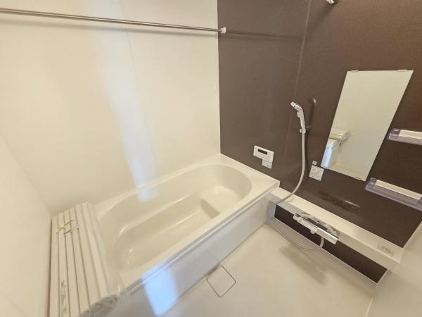 富里市　御料　１期　全３棟　１号棟のバス画像