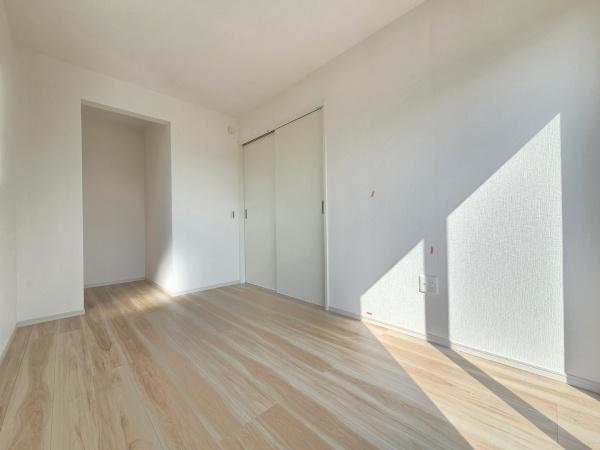 富里市　御料　１期　全３棟　１号棟の洋室画像