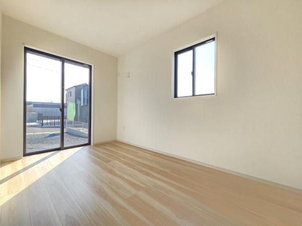 富里市　御料　１期　全３棟　１号棟の洋室画像