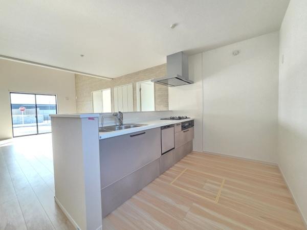 富里市　御料　１期　全３棟　１号棟のキッチン画像