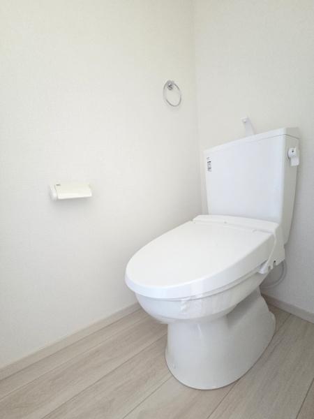 富里市　御料　１期　全３棟　２号棟のトイレ画像