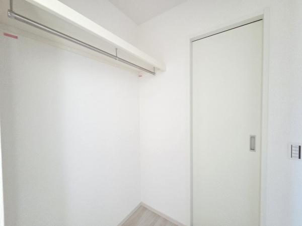 富里市　御料　１期　全３棟　２号棟の収納画像