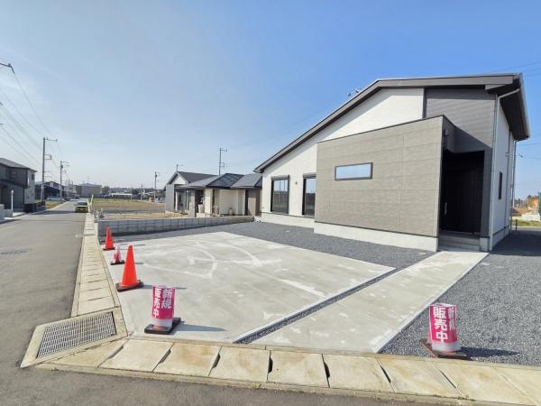 富里市　御料　１期　全３棟　２号棟の駐車場画像