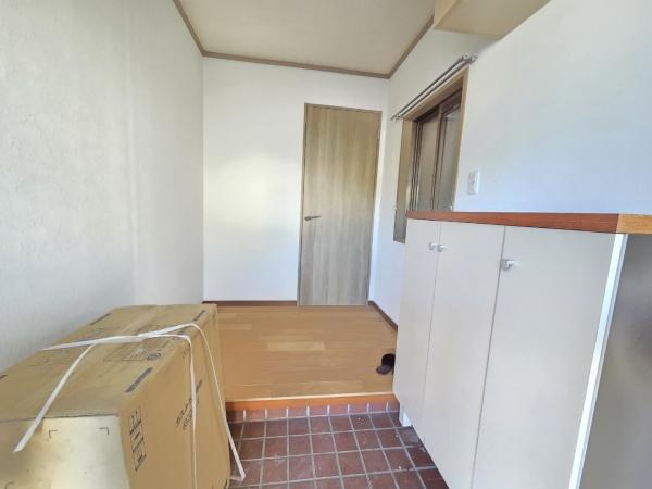 大網白里市 南横川の玄関画像