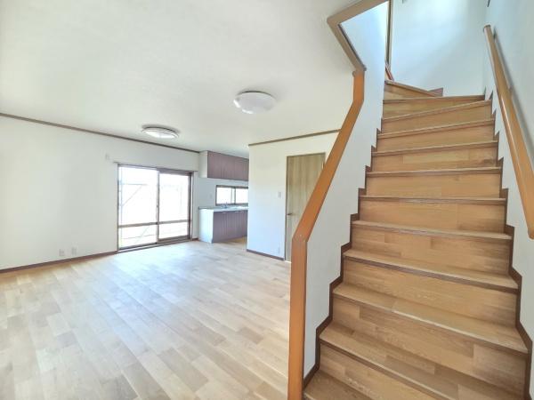 大網白里市 南横川のリビング画像