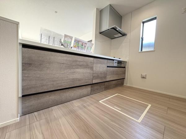 リナージュ佐倉市千成1丁目 第1期全1棟1号棟のキッチン画像