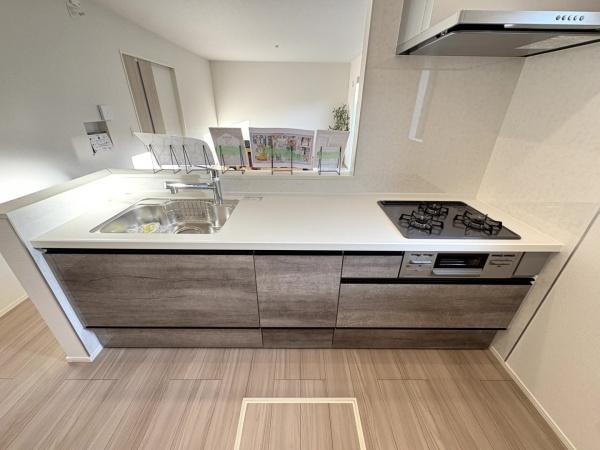 リナージュ佐倉市千成1丁目 第1期全1棟1号棟のキッチン画像