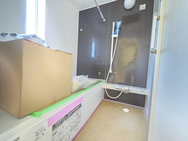 クレイドルガーデン富里市七栄　第33全14棟14号棟のバス画像