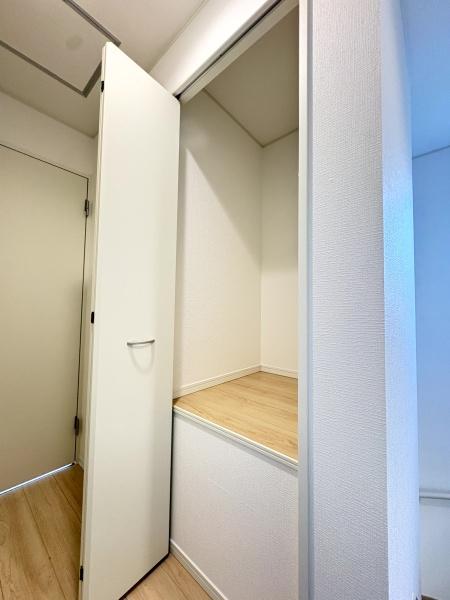 クレイドルガーデン富里市七栄　第33全14棟14号棟の収納画像