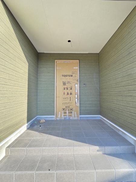 クレイドルガーデン富里市七栄　第33全14棟14号棟の玄関画像