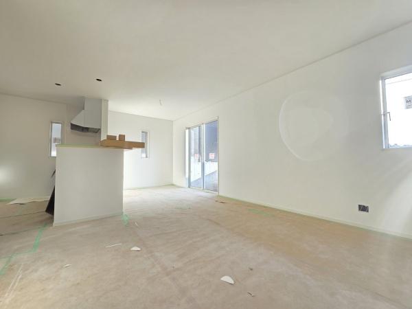 クレイドルガーデン富里市七栄　第33全14棟14号棟のリビング画像